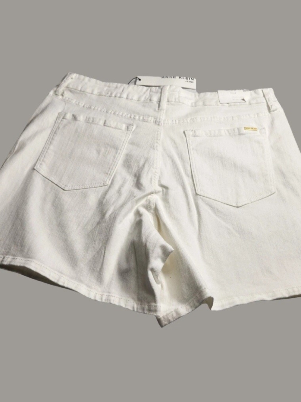 Anne Klein Womens Size 16 white Button fly  High Rise Shorts Stretch NWT 03 - Picture 2 of 13